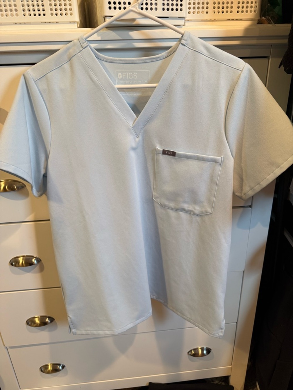 Figs Catarina scrub top open skies